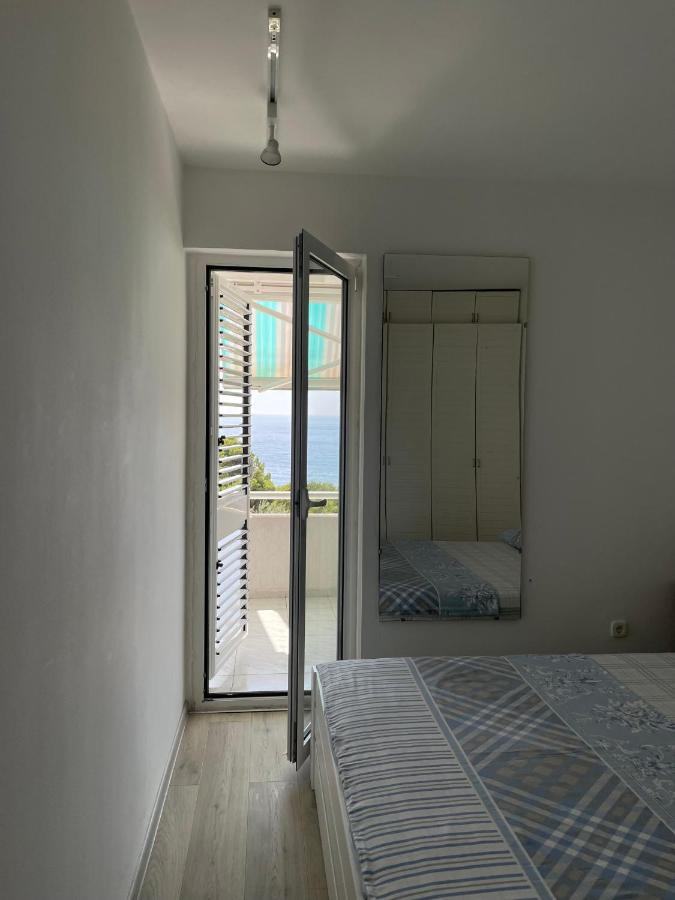 Sea View Apartment Sveti Stefan Ngoại thất bức ảnh